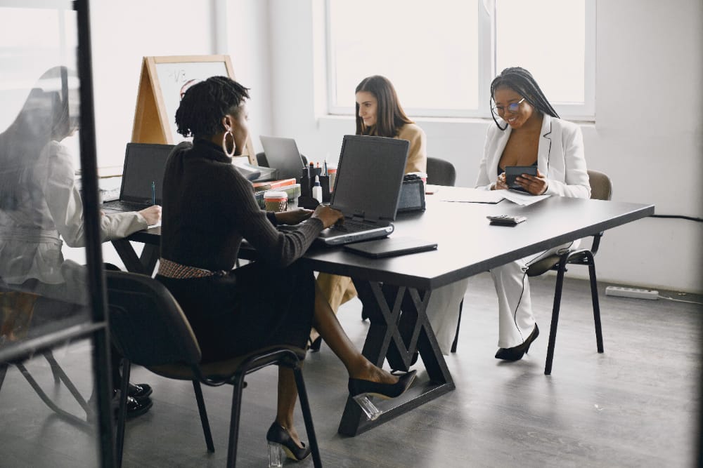 Expertise, Confiance, Sur Mesure